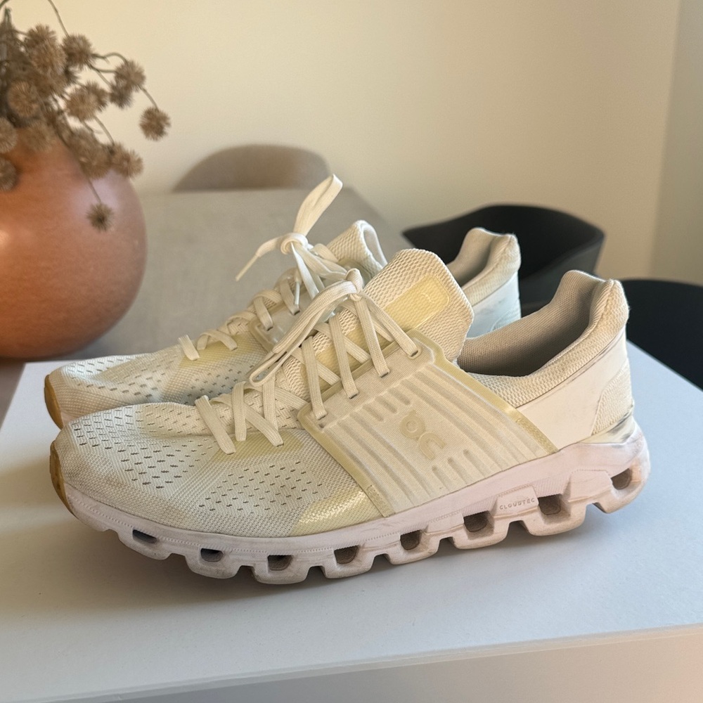 On Men’s Cloudswift Running Shoes Sz 11
